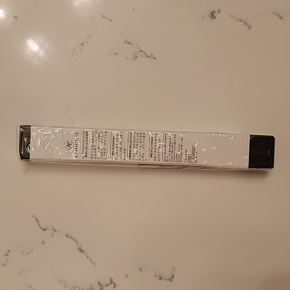 BNIB - Kimhome Lip Lock Lipstick Sealing Gel - Picture 2 of 2
